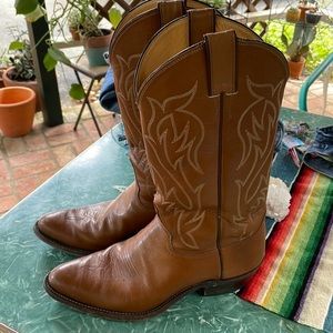 COPY - Justin cowboy boots